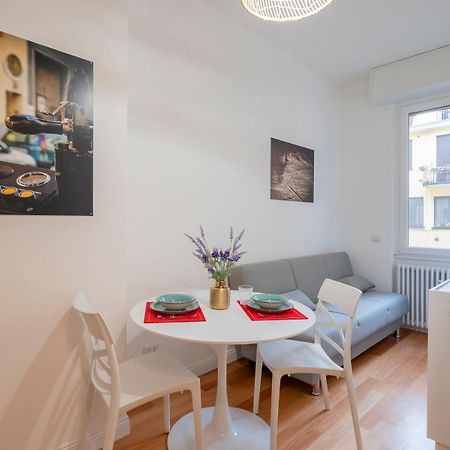 I Host Apartment - Gressoney 1 Milaan Buitenkant foto